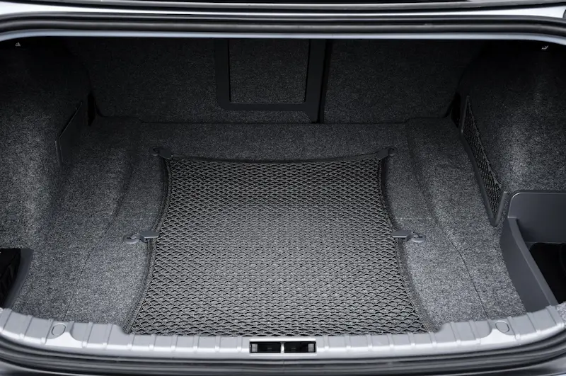 Curățare interioară în profunzime cu abur și extracție